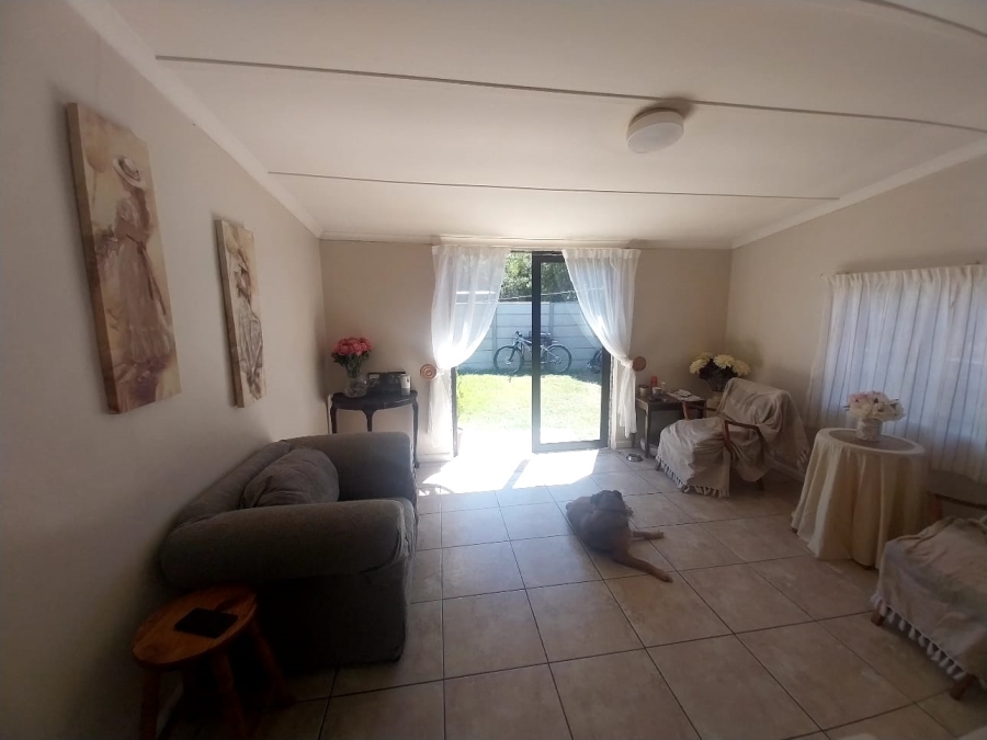 4 Bedroom Property for Sale in Rouxpark Western Cape